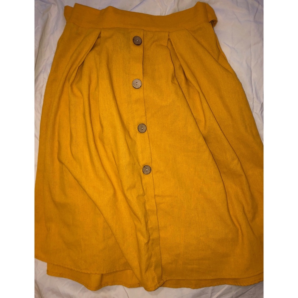 Yellow mid length skirt